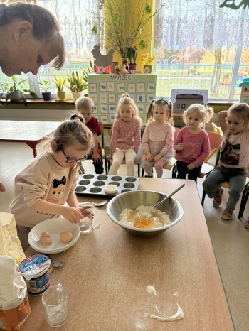 ed4ef1f7-9207-4afd-88cb-c0ca20936f9a