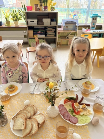 b4e4c69f-88b2-44f2-9417-2355fe20bbe0