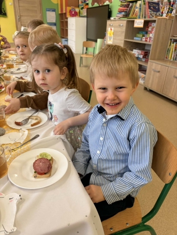 69998186-f1ef-4e52-8ddf-30e72435d2a2