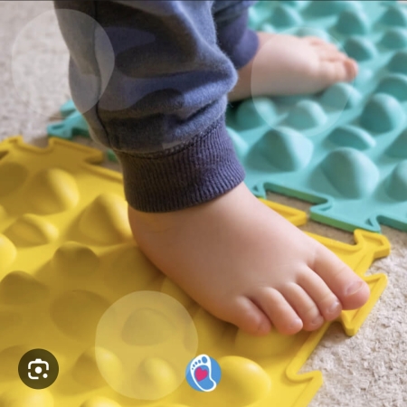 Zabawy sensoryczne dzieci 